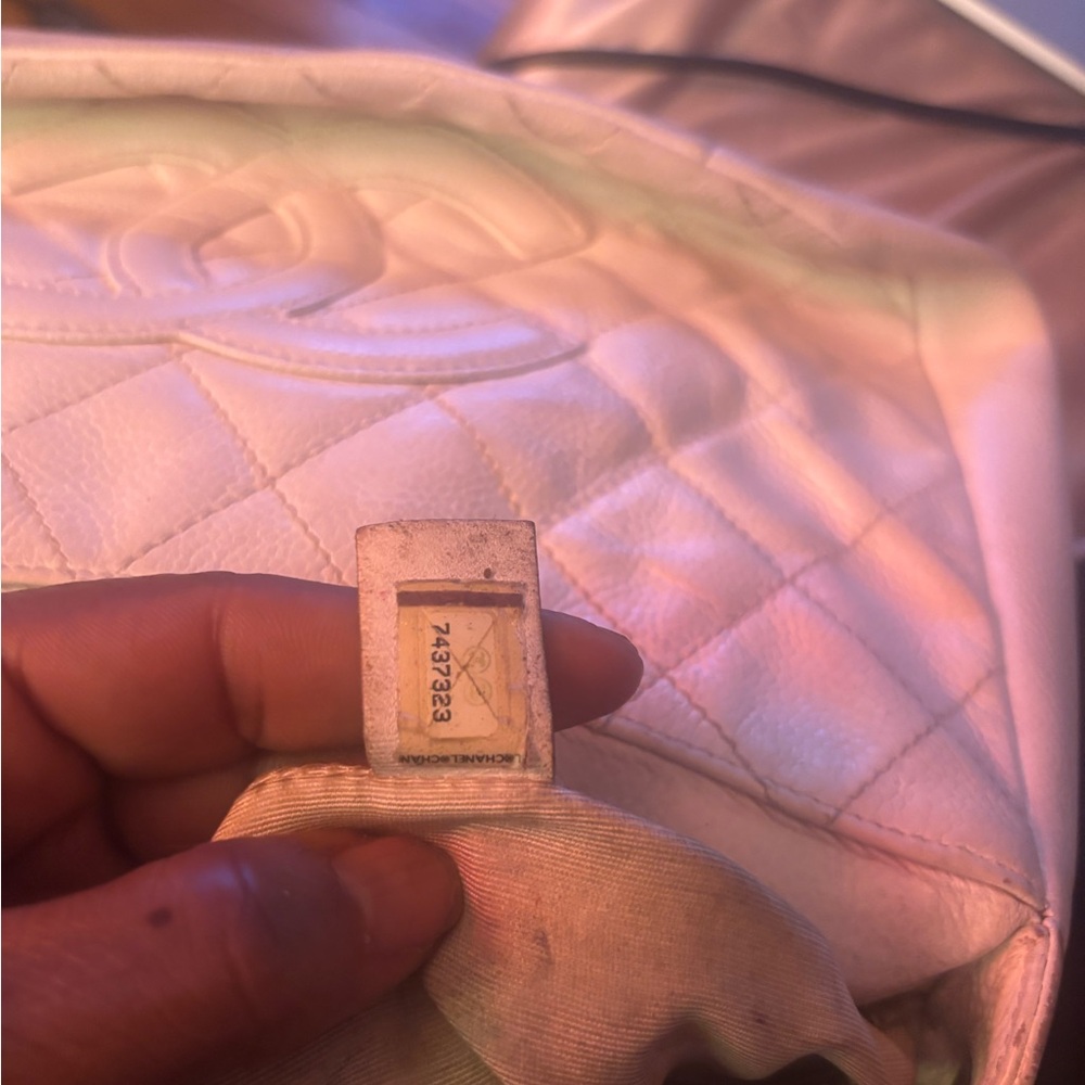 Chanel handbag - Picture 5 of 8